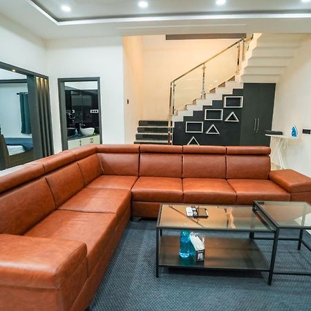 N Cube Serviced Apartments Haïdarabad Extérieur photo